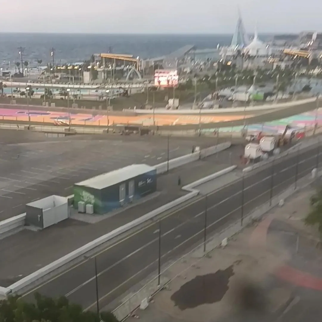 Water Front And Formula 1 View Flat Apartman Dzsidda